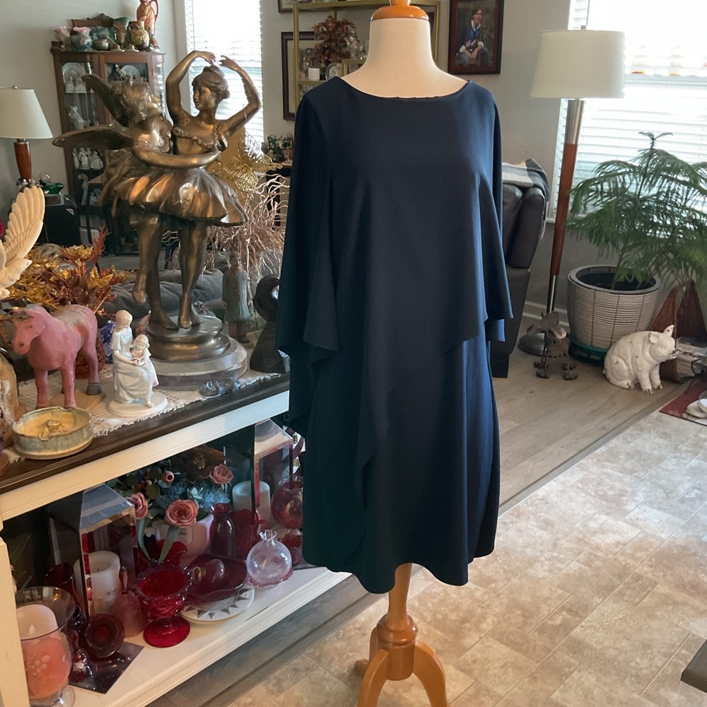 Halston Flowy Cap Sleeve Boatneck Shift Dress